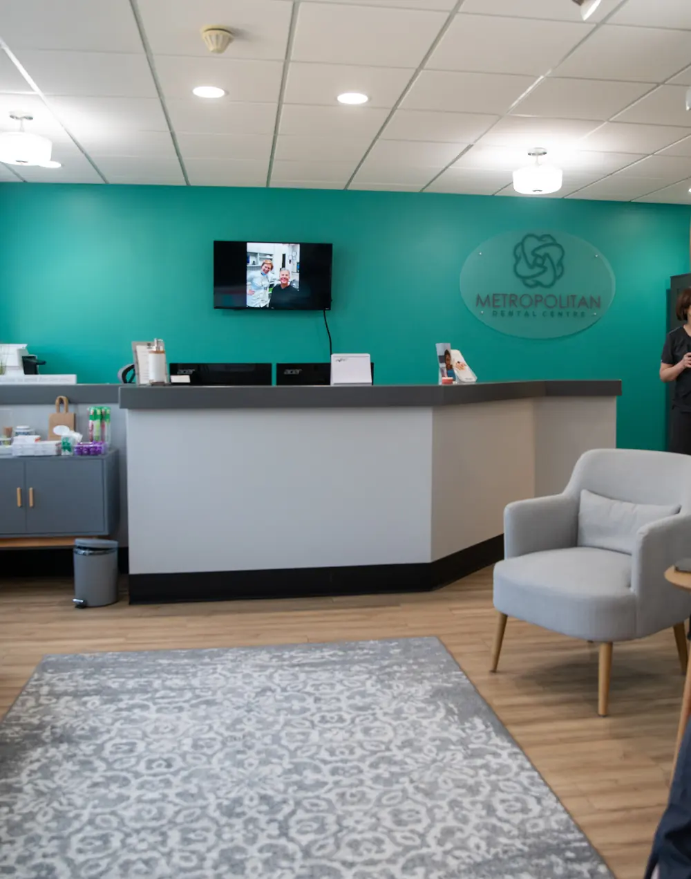 The front desk and waiting area at Metropolitan Dental Centre
